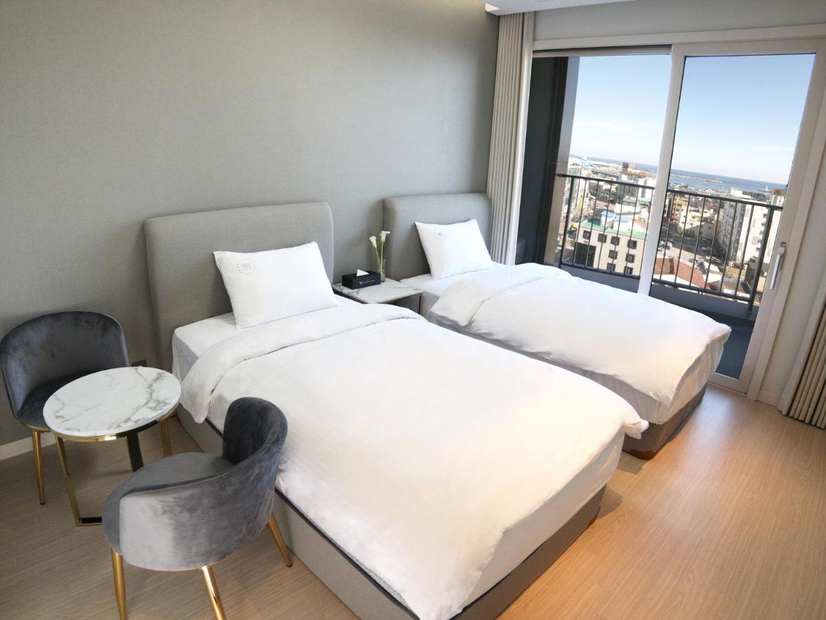 Sota Suite Sokcho World State Exterior photo
